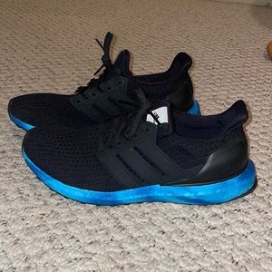 Men’s size 8 adidas ultra boost